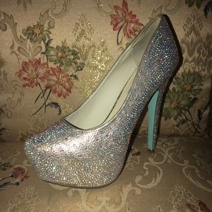 Blue by Betsey Johnson Women’s Wish Pump✨💎